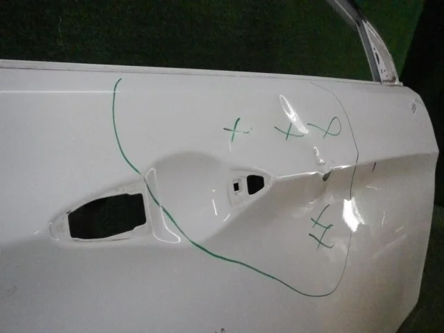 Дверь багажника для Hyundai Solaris 1 RB (2011-2013) на фотографиях