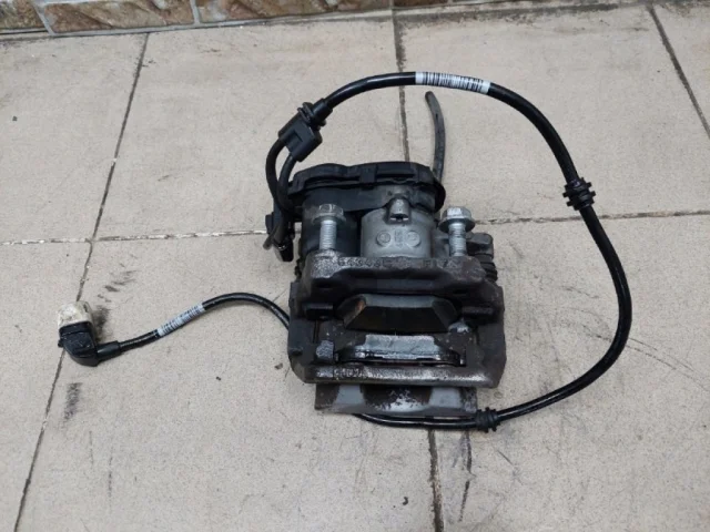 Суппорт задний левый для Mercedes-Benz E class W213 2016-2023 на фотографиях