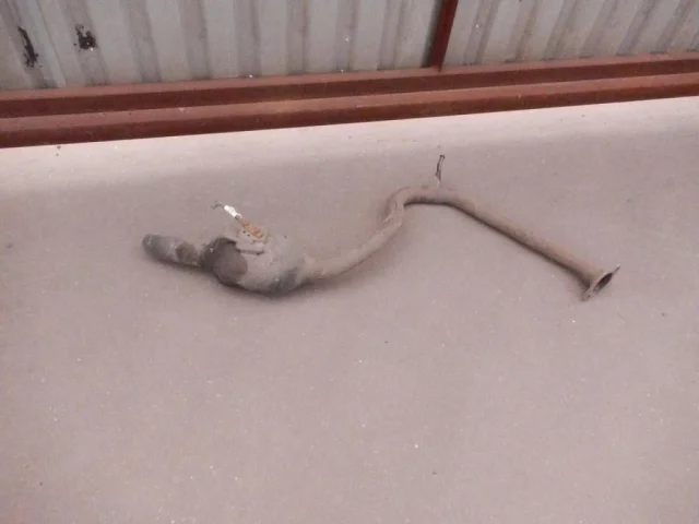 Выхлопная система в сборе для Toyota RAV4 XA40 rest 2015-2019 на фотографиях