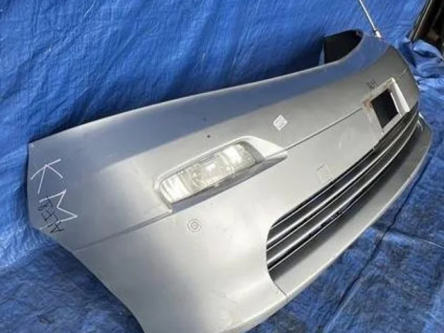 Бампер для Toyota Alphard H10 2002-2008 на фотографиях