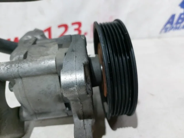 Насос ГУР для BMW X3 Е83 2003-2010 на фотографиях