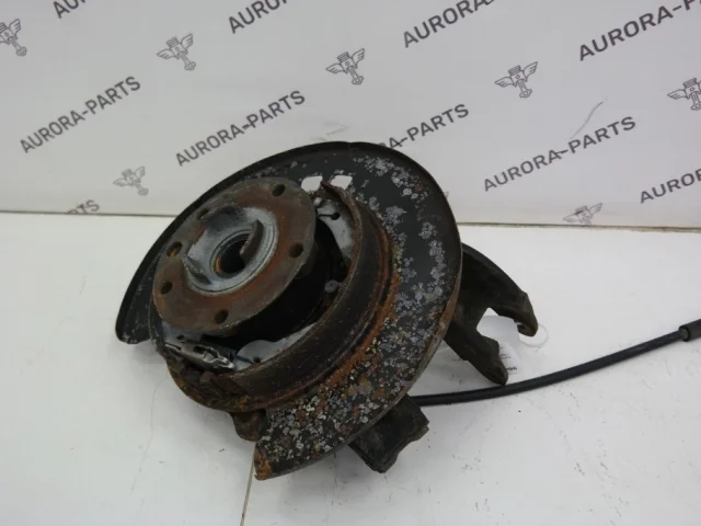 Кулак задний левый для Audi Q7 4L 2005-2015 на фотографиях