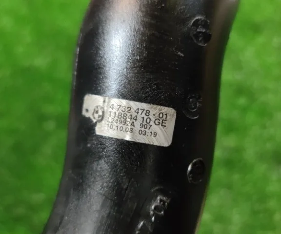 Патрубок интеркулера для BMW X5 Е70 2006-2013 на фотографиях