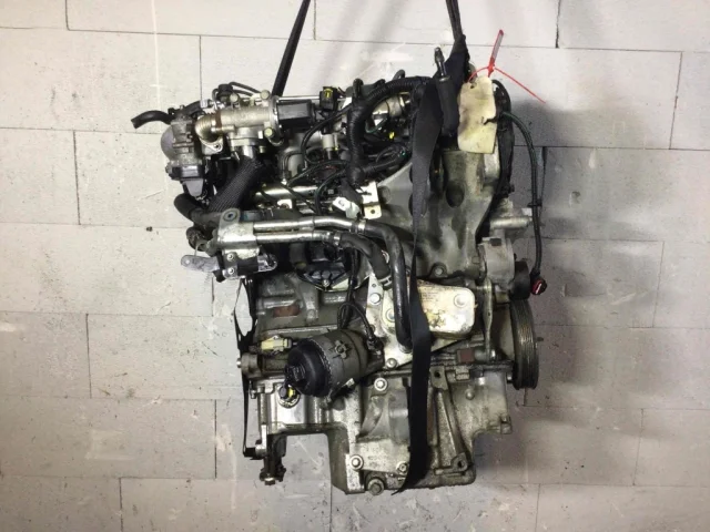 Двигатель для Opel Zafira B 2005-2015 на фотографиях