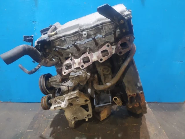 Двигатель без навесного для Nissan Navara D22 1997-2005 на фотографиях