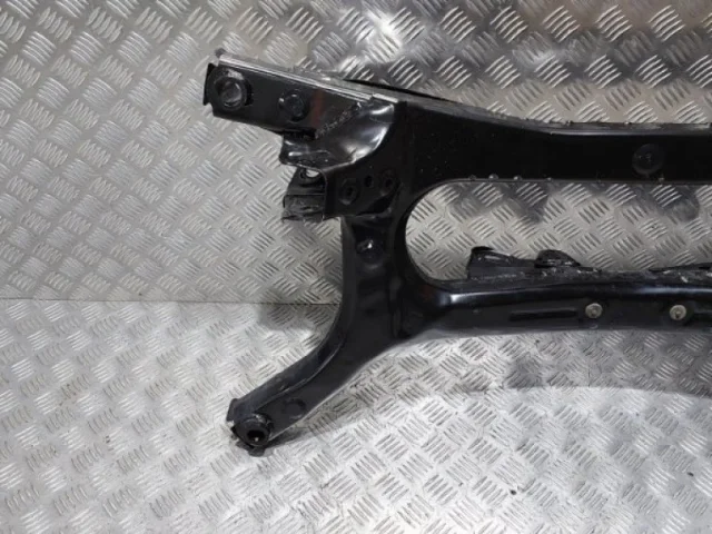 Подрамник двигателя для Toyota Corolla E210 Седан (RU) 2019+ на фотографиях