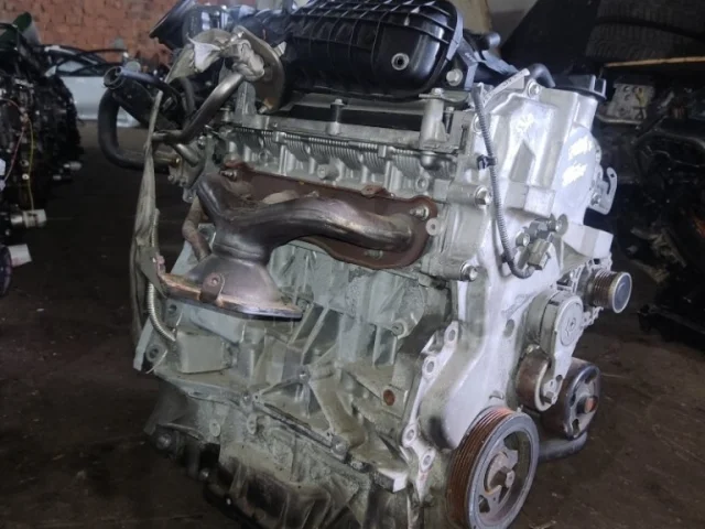 Двигатель без навесного для Nissan Serena C25 2005-2012 на фотографиях