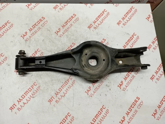 Рычаг задний левый нижний для Suzuki Grand Vitara 2005-2014 на фотографиях