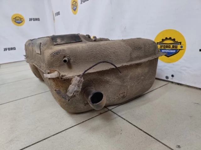 Топливный бак для Suzuki Grand Vitara 2005-2014 на фотографиях