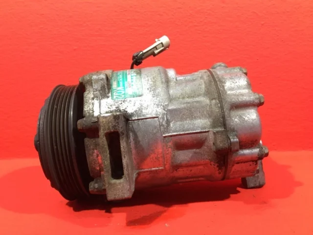Компрессор кондиционера для Opel Vectra C 2002-2008 на фотографиях
