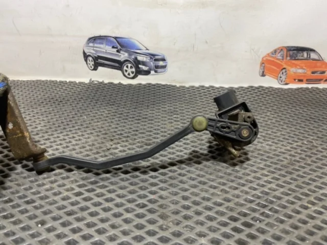 Датчик положения кузова для Volvo XC60 Y20 2008-2017 на фотографиях