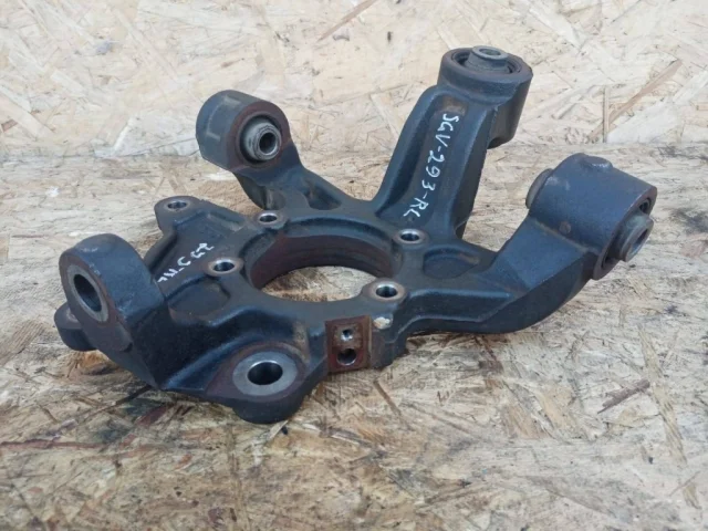 Цапфа задняя левая для Suzuki Grand Vitara 2005-2014 на фотографиях