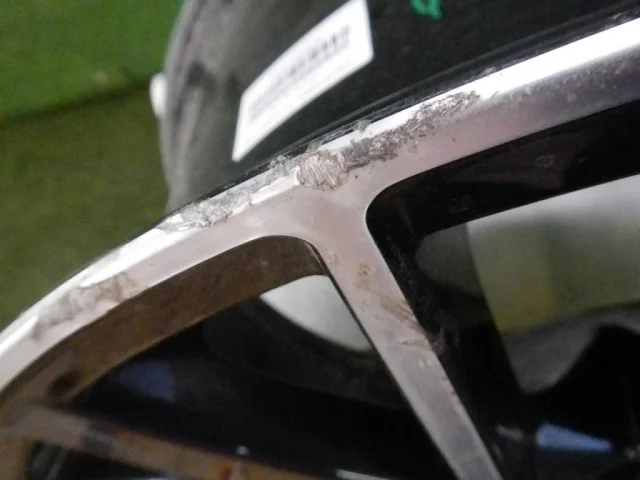 Диск колесный литой для Audi Q7 4M 2015+ на фотографиях