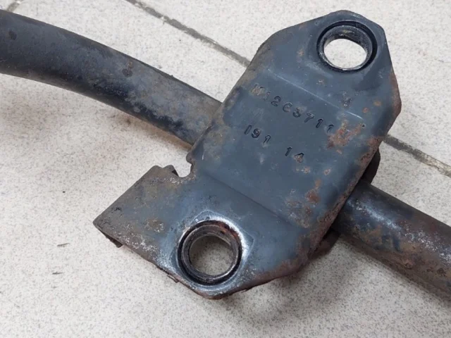 Стабилизатор поперечной устойчивости задний для Jeep Grand Cherokee 4 WK2 rest 2013-2018 на фотографиях