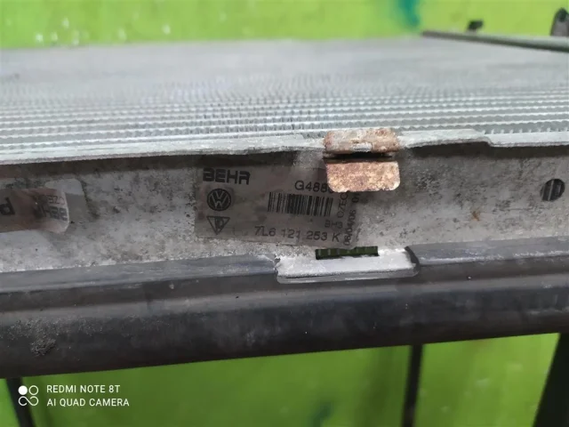 Радиатор охлаждения ДВС для Volkswagen Touareg I (7L) 2002-2010 на фотографиях