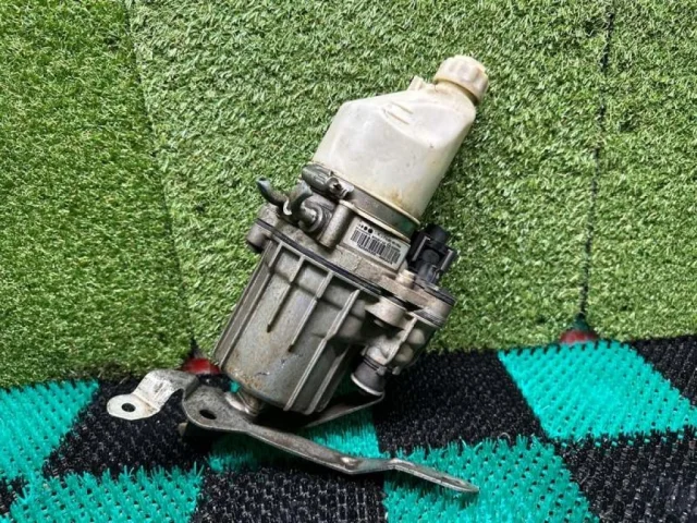 Насос ГУР для Opel Astra H Хэтчбек 2004-2014 на фотографиях