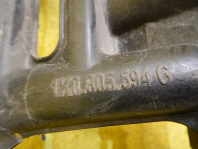 Панель радиатора (телевизор) для Volkswagen Golf VI (5K) 2008-2012 на фотографиях