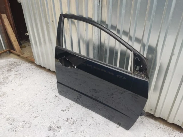 Дверь передняя правая для Honda Civic FK,FN 5D 2006-2012 на фотографиях