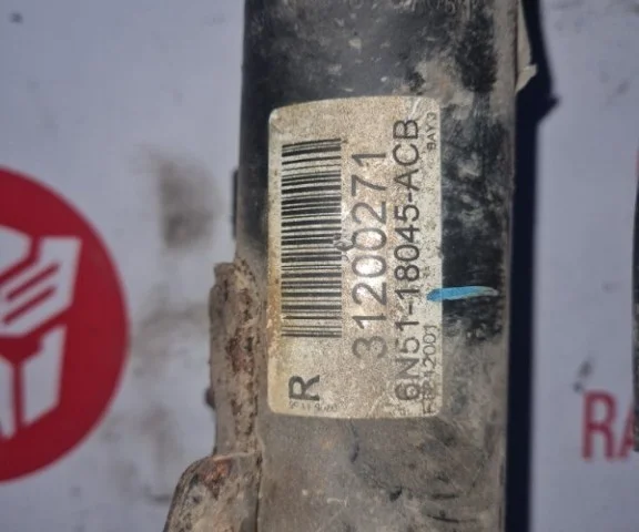 Амортизатор передний правый для Volvo C30 MK 2006-2013 на фотографиях