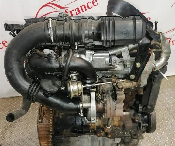 Двигатель без навесного для Renault Duster HS rest 2015-2021 на фотографиях