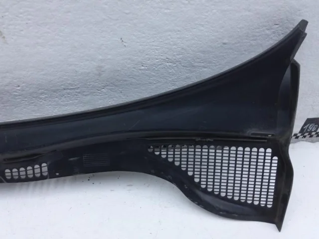 Жабо правое для Skoda Rapid I rest NH3 2017-2020 на фотографиях