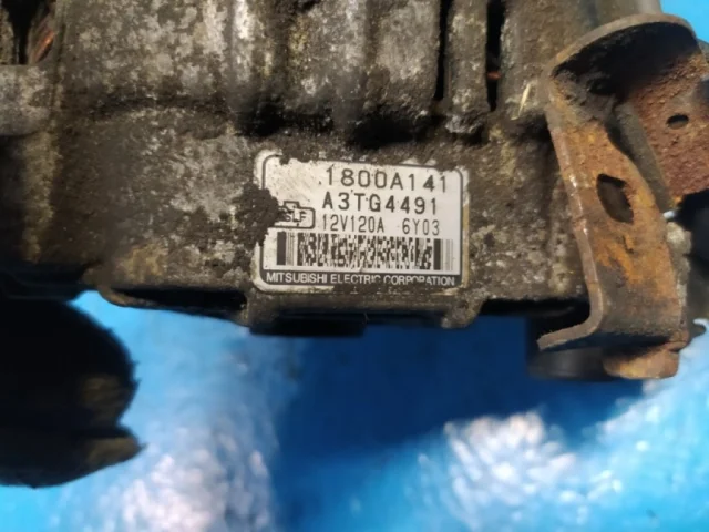 Генератор для Mitsubishi Outlander XL 2006-2012 на фотографиях