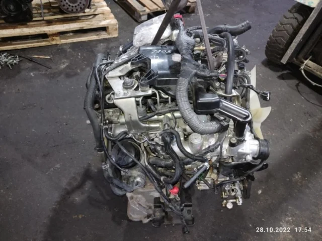 Двигатель для Nissan Navara D40 rest 2010-2015 на фотографиях