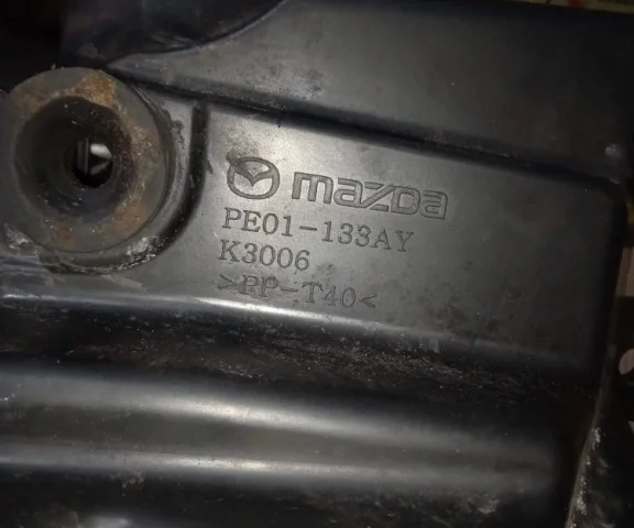 Корпус воздушного фильтра для Mazda CX 5 KF 2017 на фотографиях