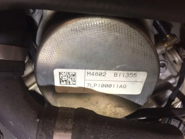 Двигатель без навесного для Porsche Cayenne 958 2010-2014 на фотографиях