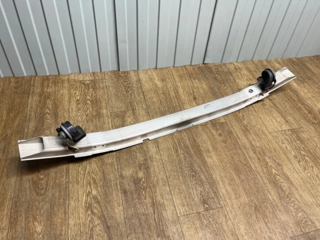 Кронштейн заднего бампера левый для BMW 5er Ф10 2010-2013 на фотографиях