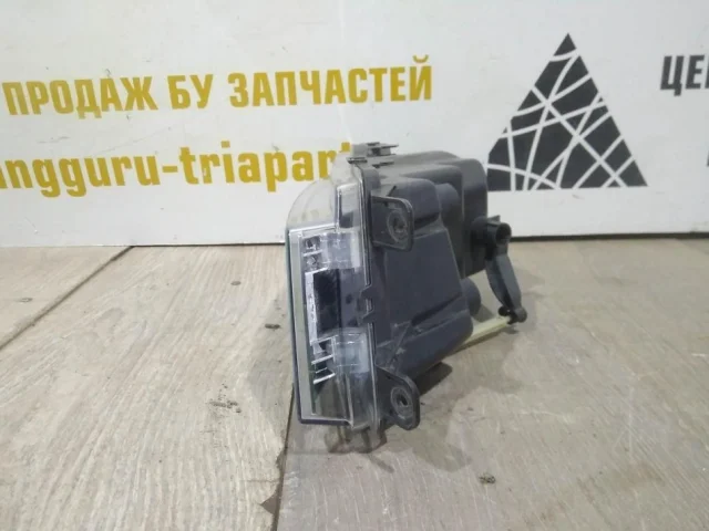 Противотуманка (ПТФ) передняя левая для Skoda Rapid I NH3 2012-2017 на фотографиях