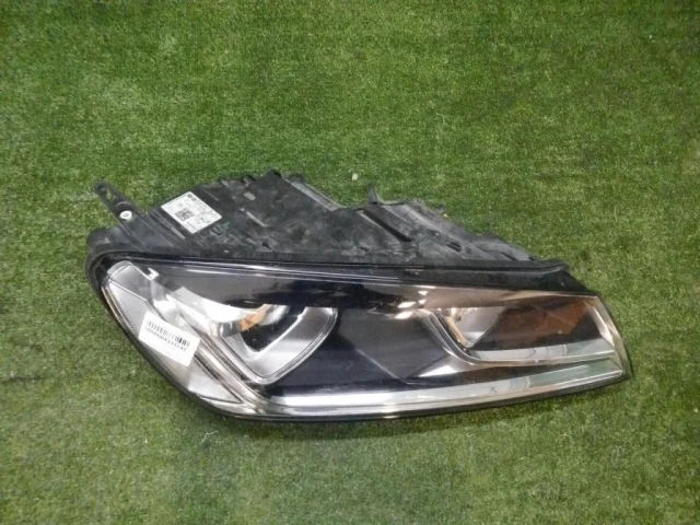 Фара ксенон левая для Volkswagen Touareg II (7P5) Rest 2014-2018 на фотографиях