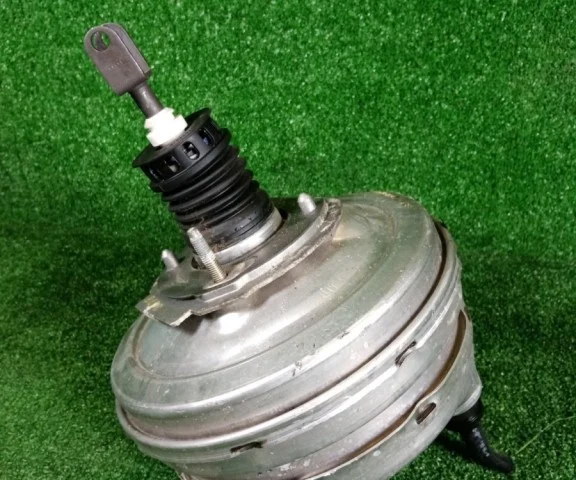 Вакуумный усилитель тормозов для BMW 5er Е60 2003-2010 на фотографиях