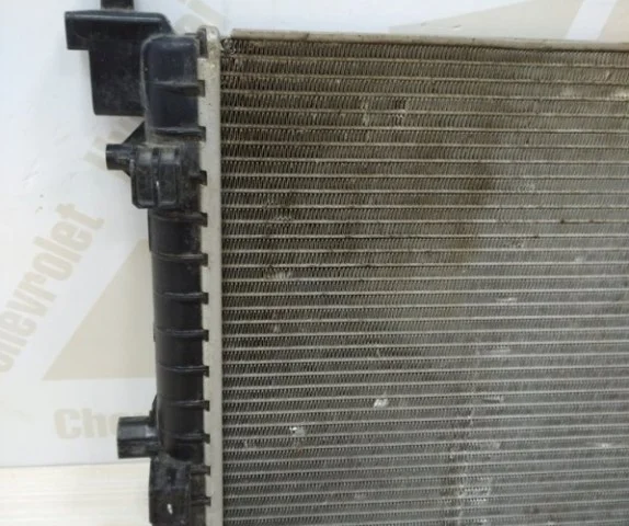 Радиатор охлаждения ДВС для Skoda Rapid II 2020+ на фотографиях