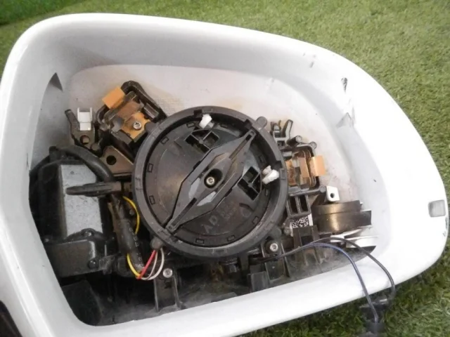 Стекла и зеркала для Audi A5 8F Купе 2007-2016 на фотографиях