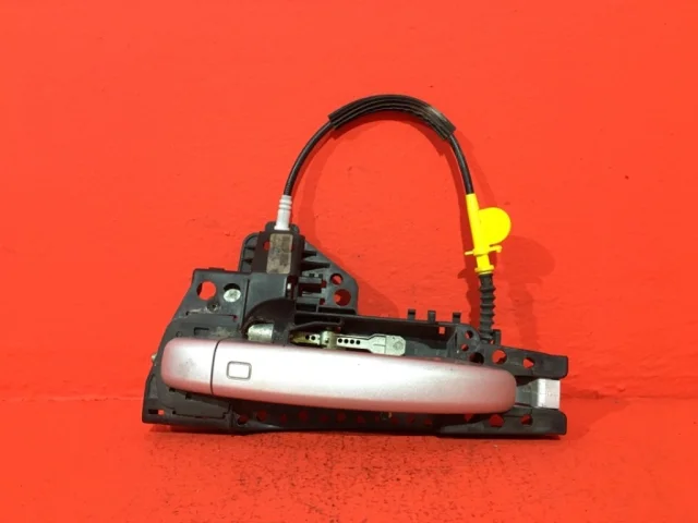 Ручка двери передняя левая внешняя для Audi Q5 8R 2008-2016 на фотографиях