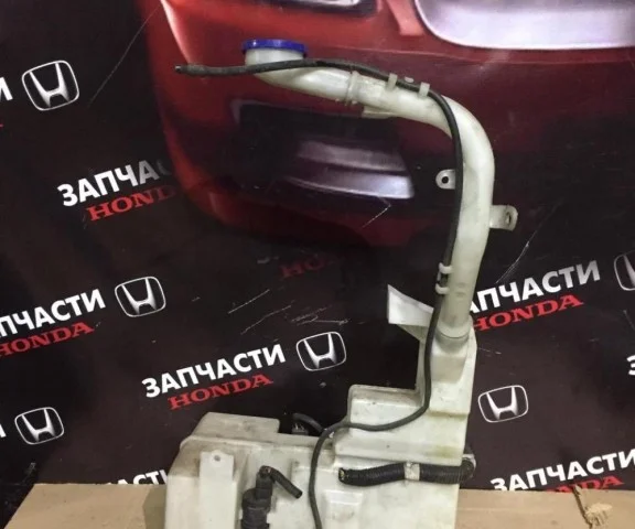 Бачок стеклоомывателя передний для Honda Civic FK,FN 5D 2006-2012 на фотографиях