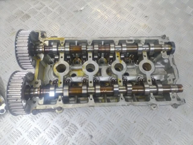 ГБЦ для Renault Logan 2007-2012 (Универсал KS) на фотографиях