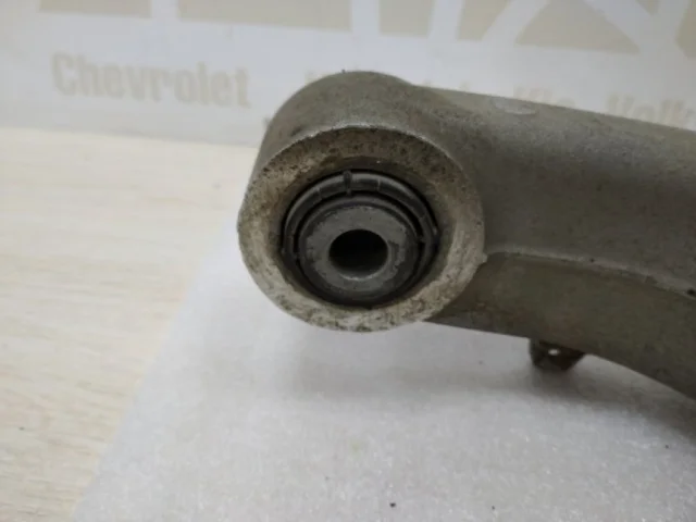 Качающийся рычаг правый для BMW X6 Ф16 F16 2014-2019 на фотографиях