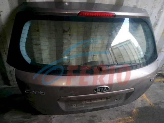 Двери для Kia Ceed 1 ED 2006-2009 на фотографиях