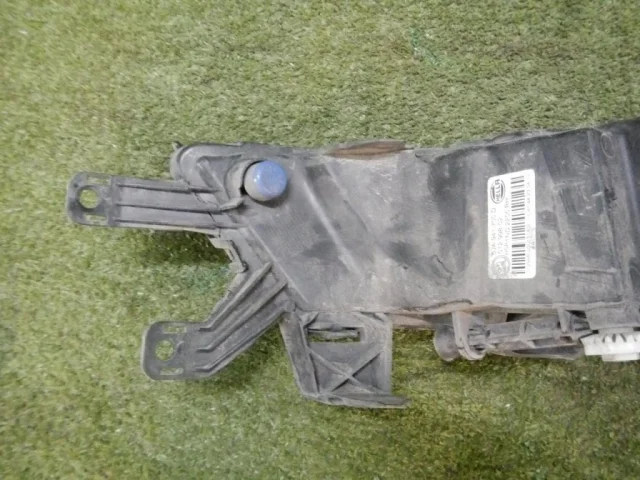 Противотуманка (ПТФ) передняя правая для Skoda Rapid I rest NH3 2017-2020 на фотографиях