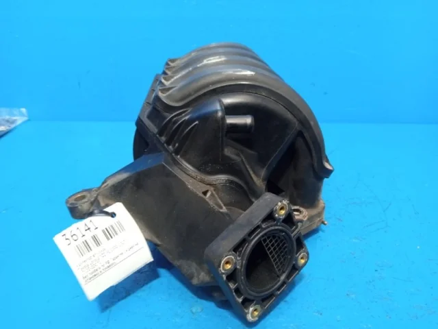 Впускной коллектор для Toyota Corolla E120/E130 Седан 2000-2007 на фотографиях