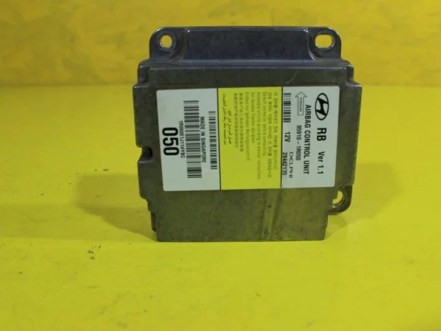 Накладка панели приборов для Hyundai Solaris 1 RB (2011-2013) на фотографиях