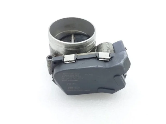 Дроссельная заслонка для Audi Q7 4L 2005-2015 на фотографиях