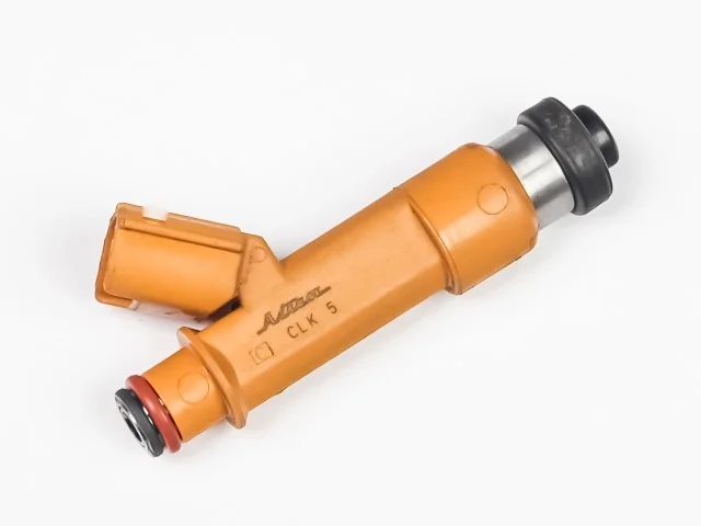 Форсунка топливная для Toyota Corolla E140/E150 Седан 2006-2013 на фотографиях