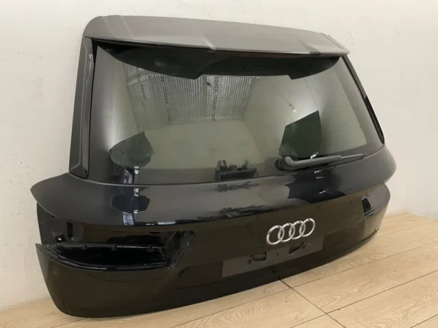 Дверь багажника для Audi Q7 4M 2015+ на фотографиях
