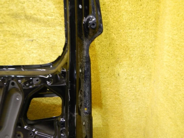 Двери для Toyota Alphard H30 2015+ на фотографиях