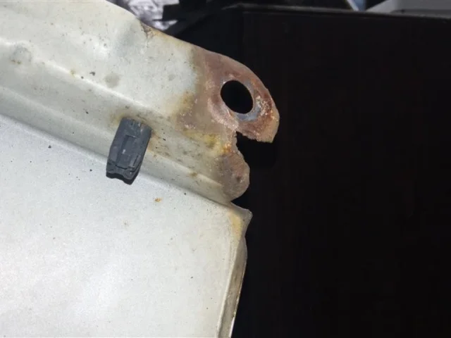 Крылья для Toyota Alphard H10 2002-2008 на фотографиях