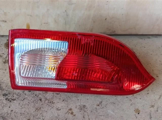 Фонарь левый для Opel Insignia Седан A 2008-2017 на фотографиях