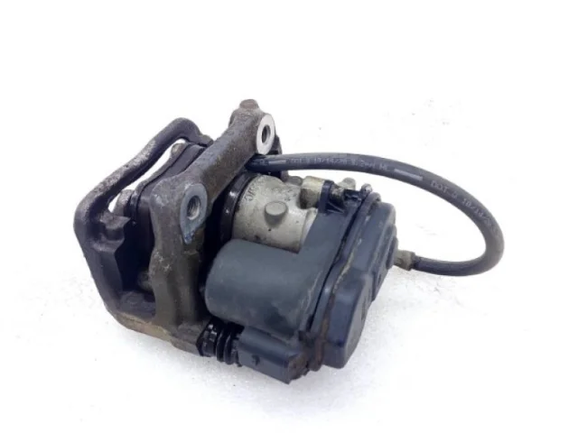 Суппорт задний левый для Mercedes-Benz E class W213 2016-2023 на фотографиях